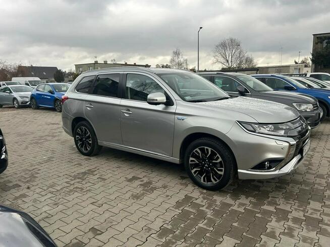 Mitsubishi Outlander Hybryda Niski przebieg zaledwie 33tys