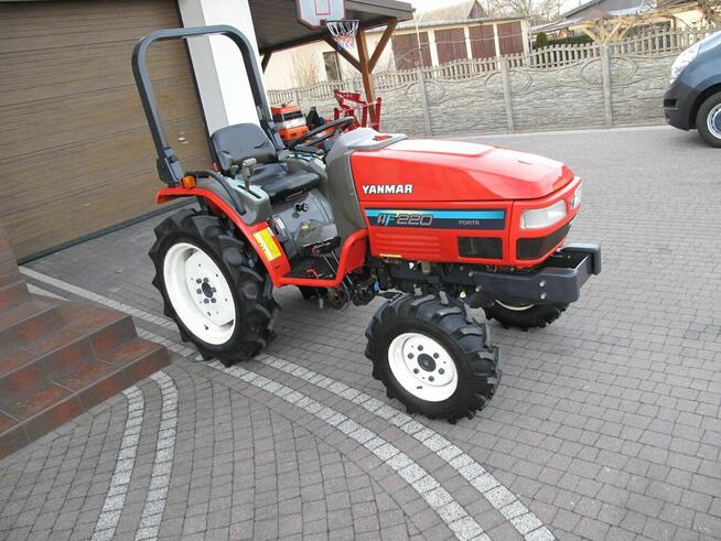 Mini Traktorek Yanmar AF220 4X4 20KM Wspomaganie Rewers