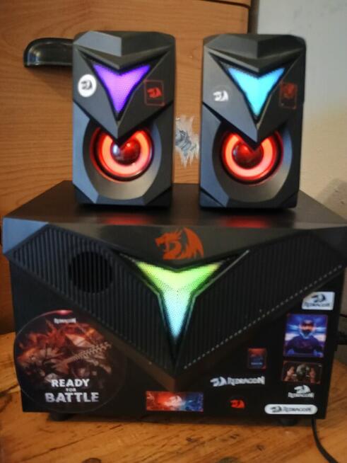 Sprzedam laptopa Lenovo z głośnikami