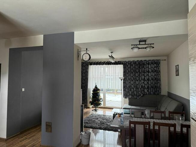 Wynajmę Dom z budynkiem gospodarczym