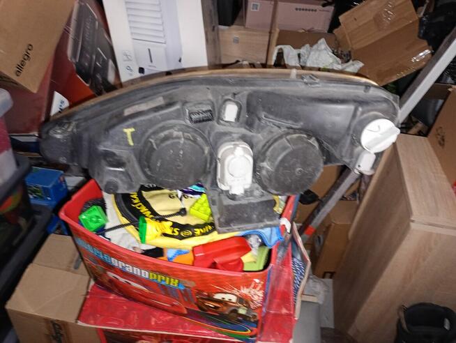 Lampa prawa przód Xenon Peugeot 607