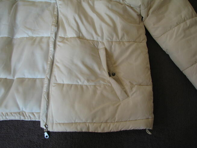 Pikowana, puchata kurtka z wysoką stójką, ecri, rozm 42
