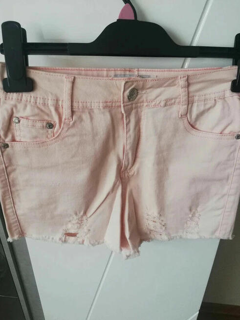 Spodenki elastyczne pudrowy róż z dziurami