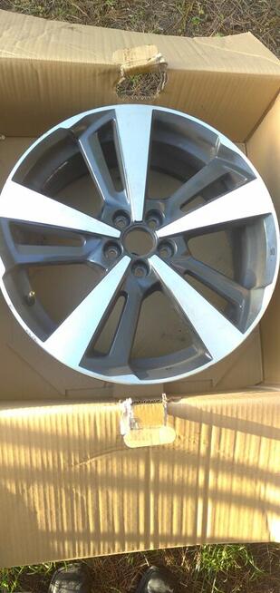 Felga aluminiowa Subaru 18