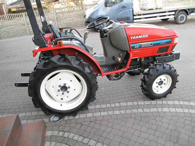 Mini Traktorek Yanmar AF220 4X4 20KM Wspomaganie Rewers