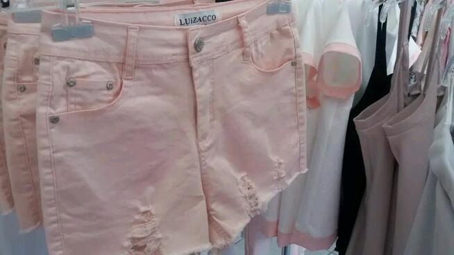 Spodenki elastyczne pudrowy róż z dziurami