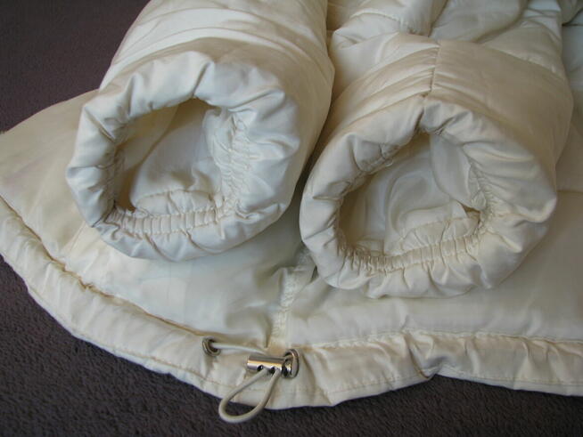 Pikowana, puchata kurtka z wysoką stójką, ecri, rozm 42