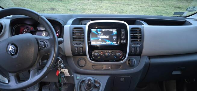 Wynajem busa 9-osobowego Wypożyczalnia busów osobowch