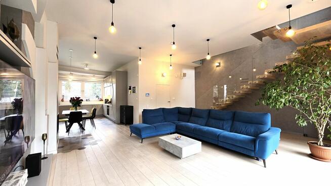 Nowoczesny, z klimatyzacją, rekuperacją, 2 garażami