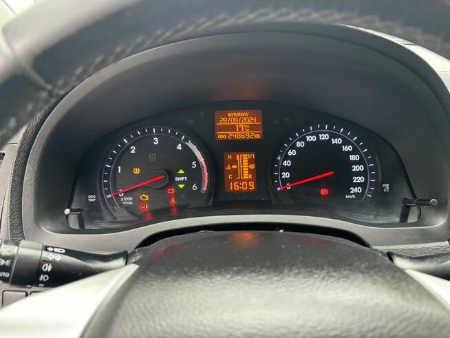 Toyota Avensis 2014r ON