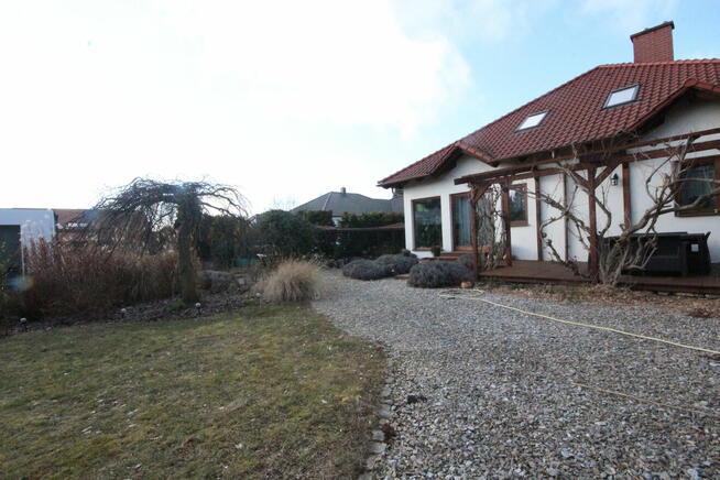 7pok 230met, okolice Wierzbowej GARAŻ/OGRÓD/2005 (Długołęka)