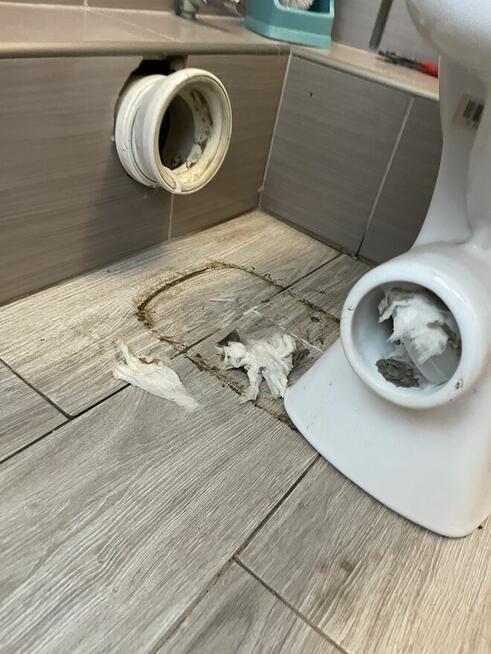 Hydraulik Usługi hydrauliczne Naprawa spłuczek Montaż kabin