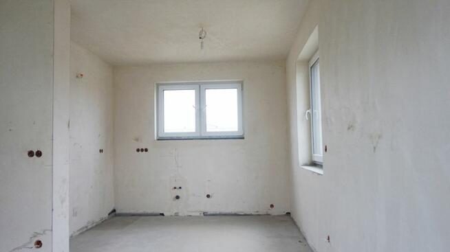 Dom Komorniki gm. Kleszczewo, Boczna