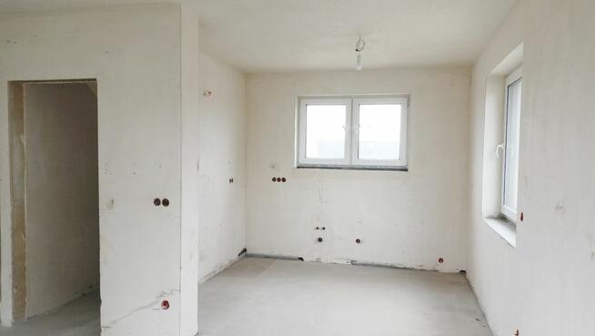 Dom Komorniki gm. Kleszczewo, Boczna