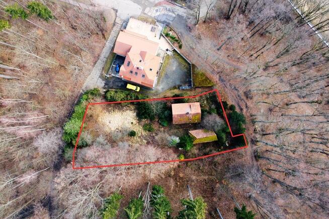 Działka z małym domem na sprzedaż – wyjątkowa okaz