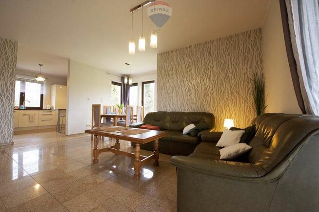 Dom nad morzem. Całoroczny, z dużą działką.