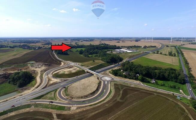 11 ha przy drodze S6/S11. 20 min do Kołobrz