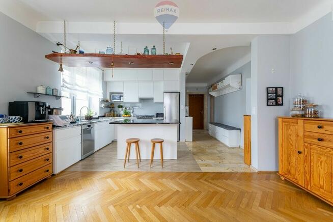 Mieszkanie z ogrodem w willi na Jelonkach