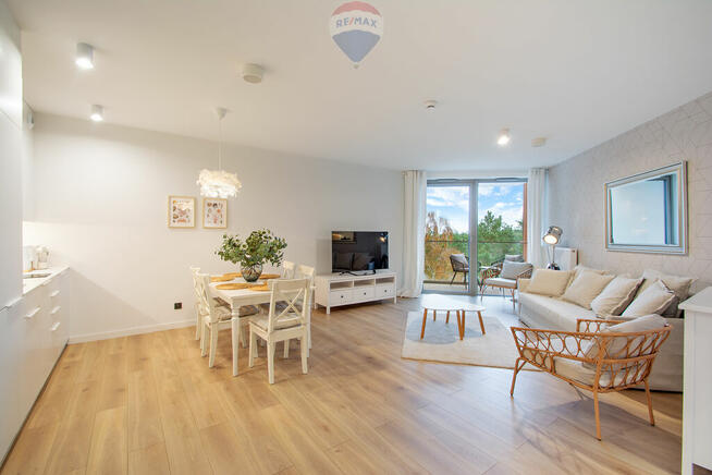 Szum Morza i Luksus – Pinea Pobierowo!