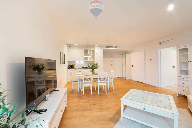 Szum Morza i Luksus – Pinea Pobierowo!