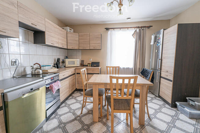 Dom na bardzo dużej działce