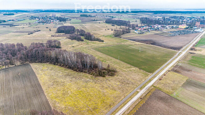 Działka we wsi Płonka Kościelna przy rzece Awissa