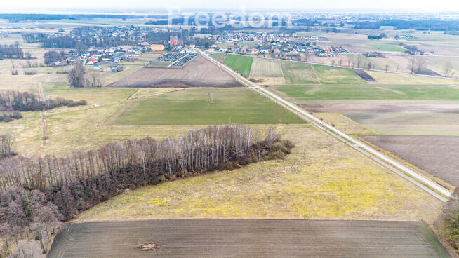 Działka we wsi Płonka Kościelna przy rzece Awissa
