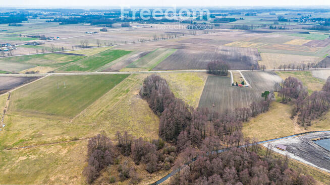 Działka we wsi Płonka Kościelna przy rzece Awissa