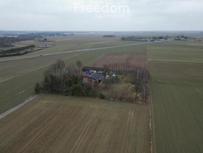 Duży dom na dużej działce w Leopoldowie