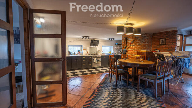 Duży dom na dużej działce w Leopoldowie