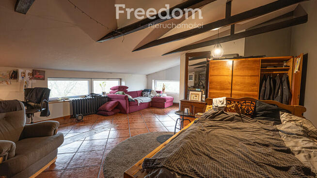 Duży dom na dużej działce w Leopoldowie