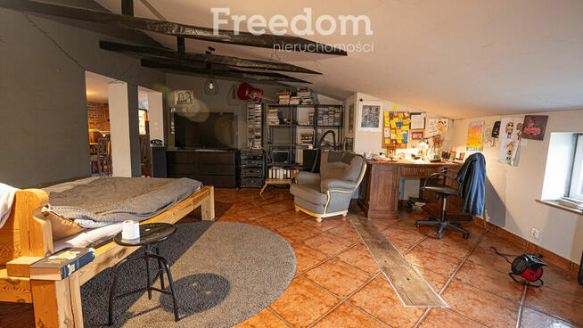 Duży dom na dużej działce w Leopoldowie