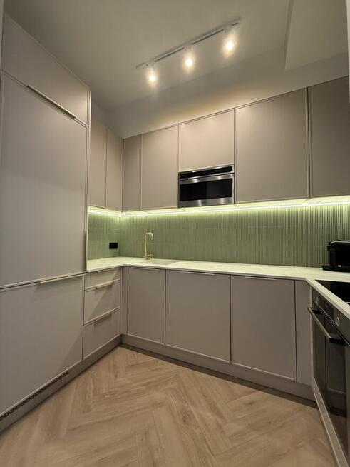 Wynajmę bezpośrednio nowy apartament 3 pokojowe 76m2 Centrum