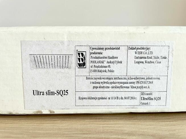 Deszczownica Rea Ultra Slim Square