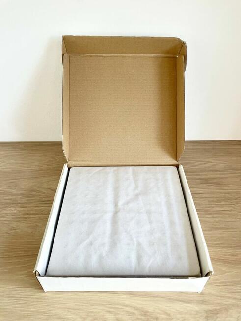 Deszczownica Rea Ultra Slim Square