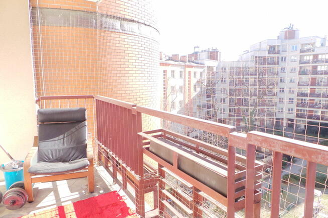 Ciche, wysokie 3-4 pokojowe z loggią w Śródmieściu