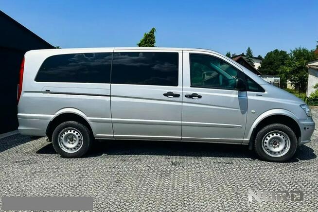 Mercedes Vito *Bezwypadkowy, Serwisowany, Zarejestrowany, 4x4, 8 osobowy, fv23%*