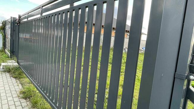 Brama 4m + Furtka 1m – Nowoczesne i Solidne Rozwiązanie