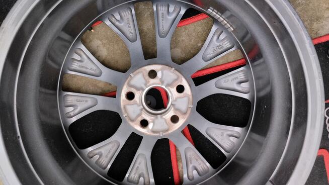 Felga 19 8.5j x19 et46.5 Kia stinger gt 3.3 benz