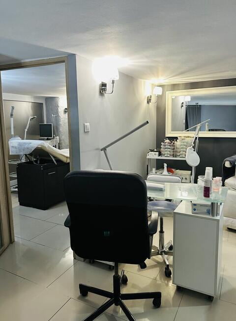 Wynajmę stanowisko manicure/pedicure