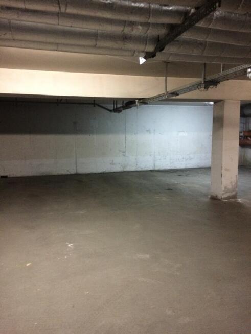 Miejsce postojowe w garażu do wynajęcia ul. Kościelna, Jeżyc