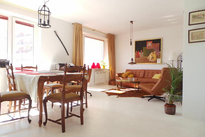 Ciche, wysokie 3-4 pokojowe z loggią w Śródmieściu