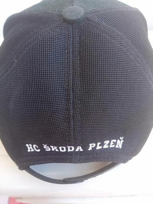 Czapka baseballówka Skoda. Czapka z daszkiem męska trucker.