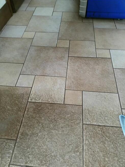 Pranie tapicerek , mycie kostki i elewacji