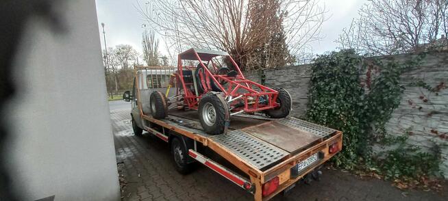 Transport, autolaweta, holowanie, pomoc drogowa