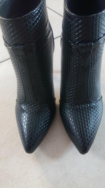 Sprzedam buty rozmiar 37