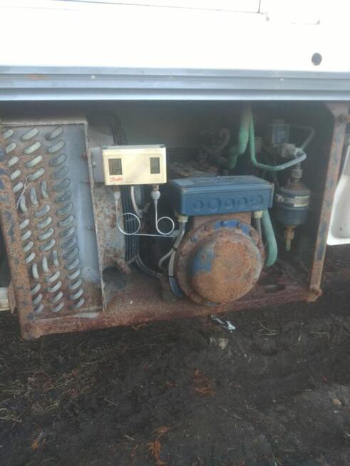 Sprzedam mroźnie w pełni sprawną