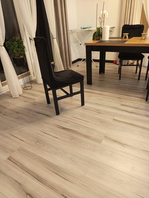 Komplet 6 krzeseł za 100 zł