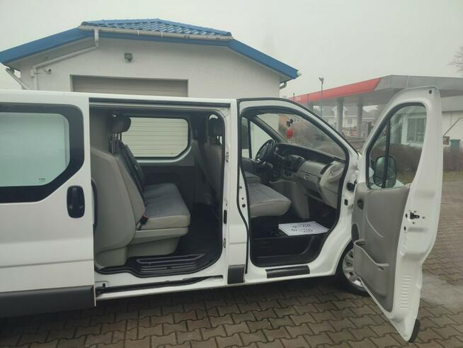 Renault Trafic long 6-osobowy