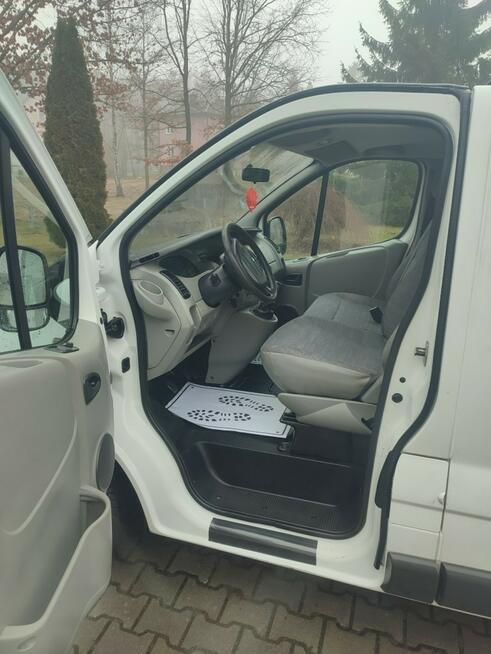 Renault Trafic long 6-osobowy